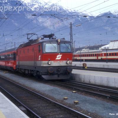 1044 216-8 OBB à Innsbruck (A)