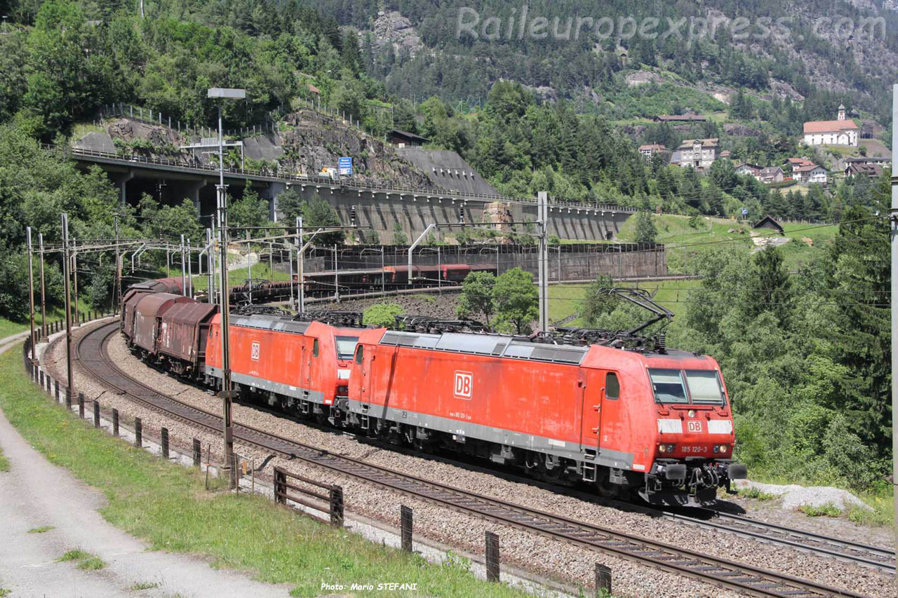 185 120-3 DB à Wassen (CH)
