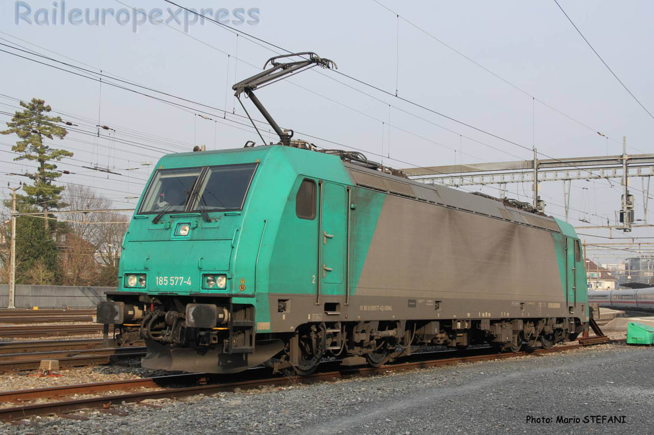 185 577-4 Crossrail à Thun (CH)