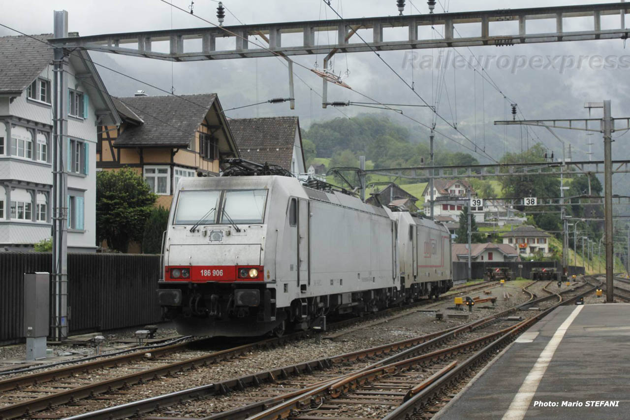 186 906 Crossrail à Arth Goldau