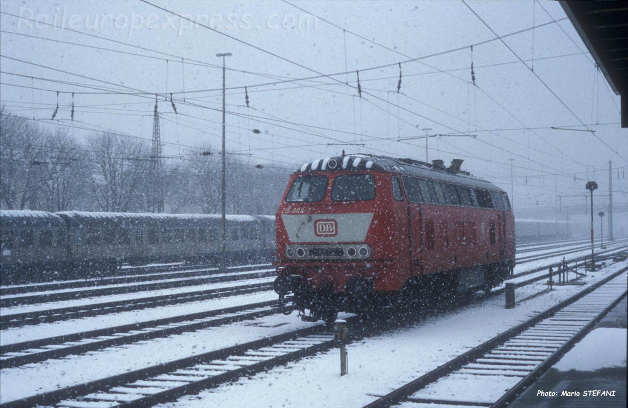 215 002-2 DB à Ulm (D)