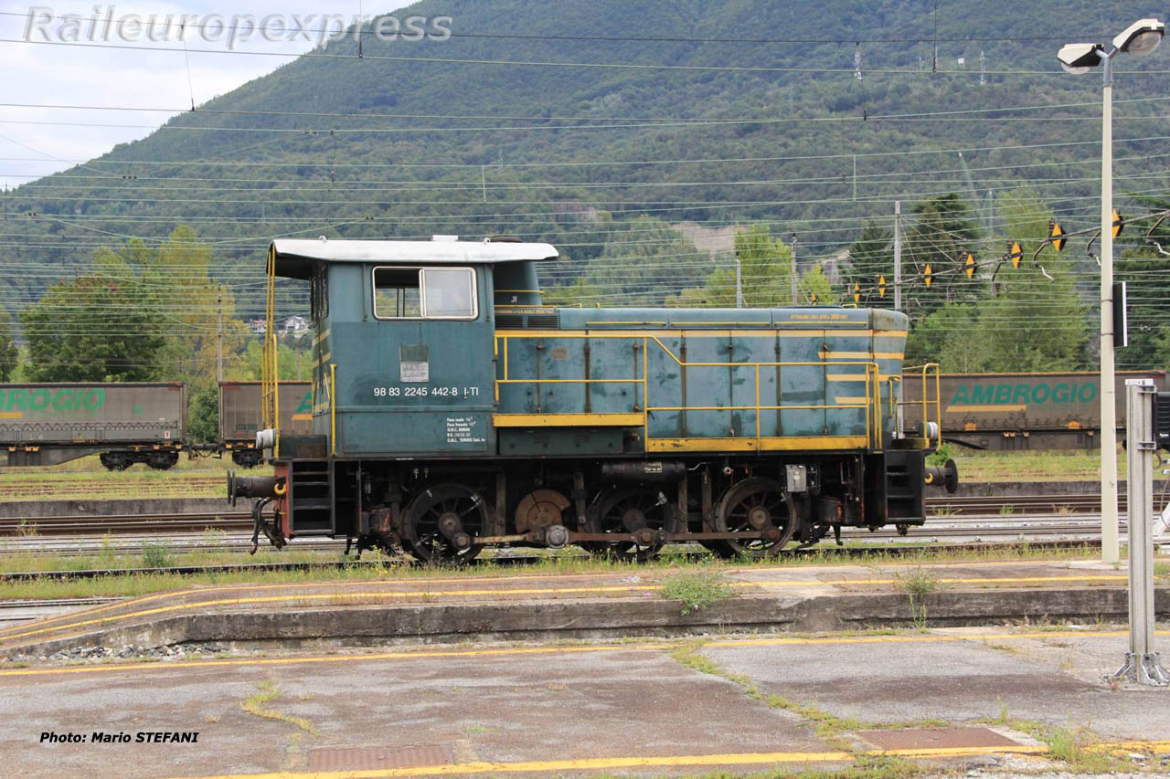 2245 442-8 FS à Domodossola (I)