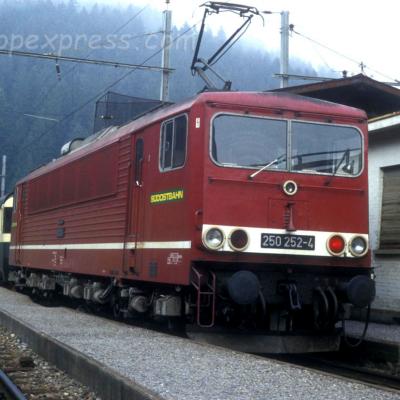 250 252-4 SOB à Biberbrugg (CH)