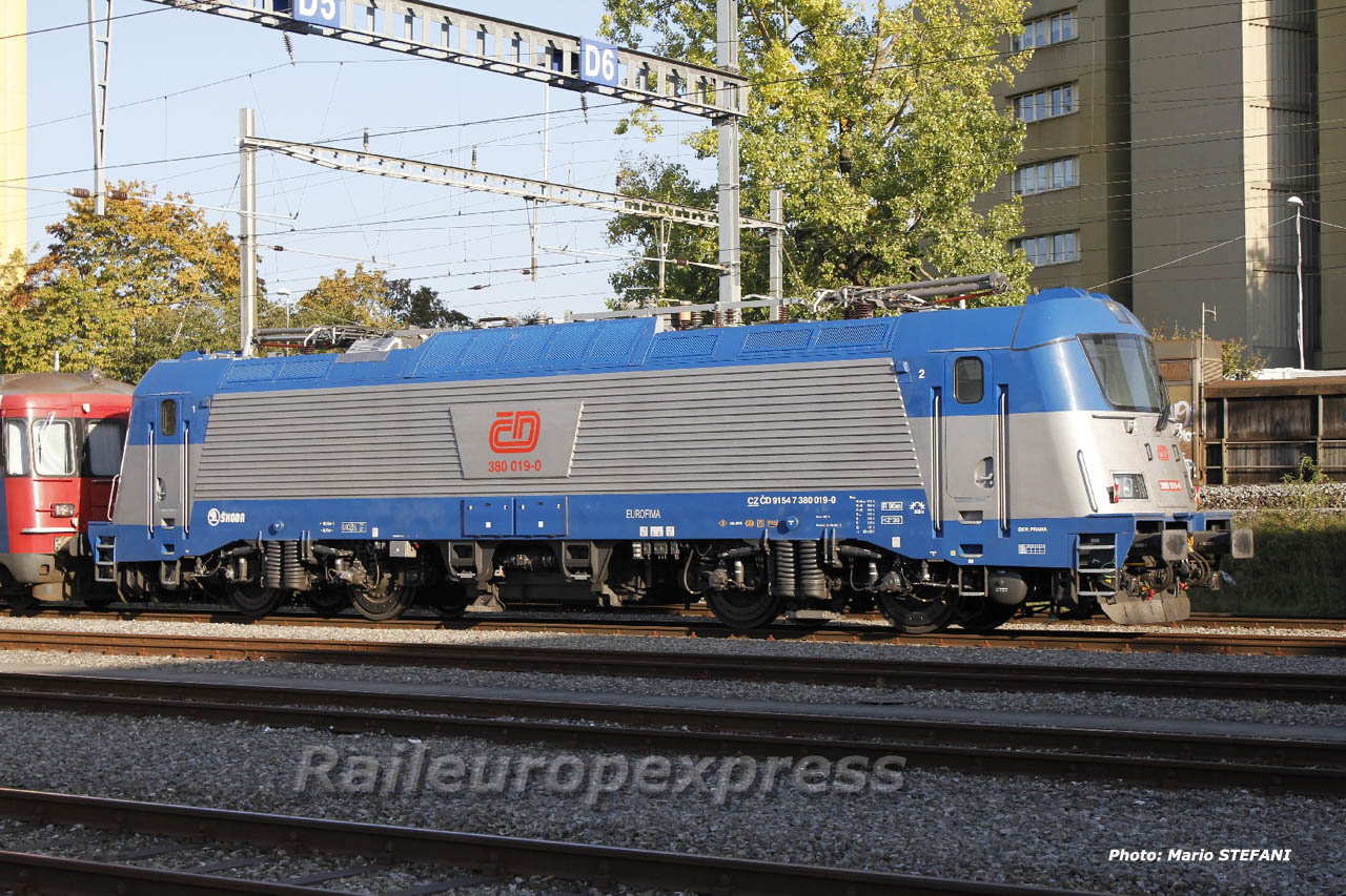 380 019-0 CD à Bern