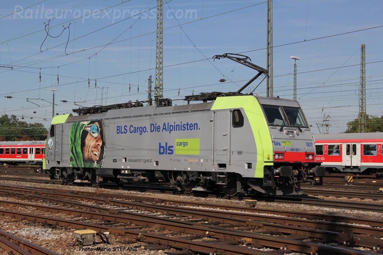 486 507 BLS à Basel (CH)