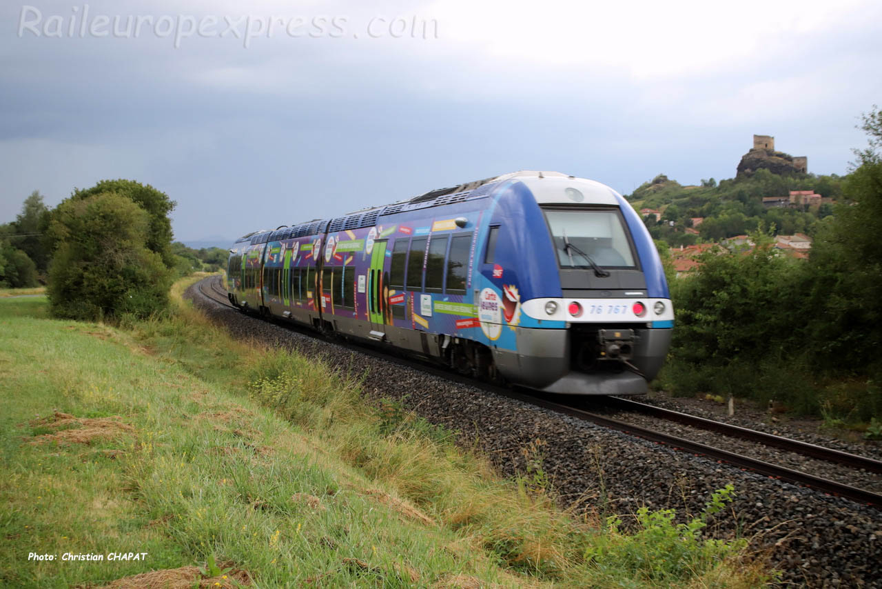 XGC 76767 SNCF près d'Arvant (F-43)