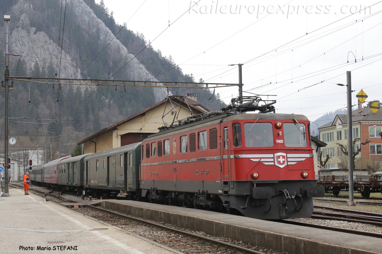 Ae 6/6 11425 CFF à Fleurier (CH)