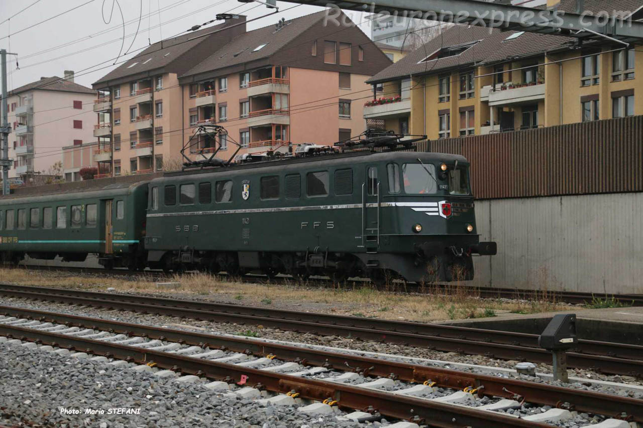 Ae 6/6 11421 CFF à Gorgier St Aubin (CH)