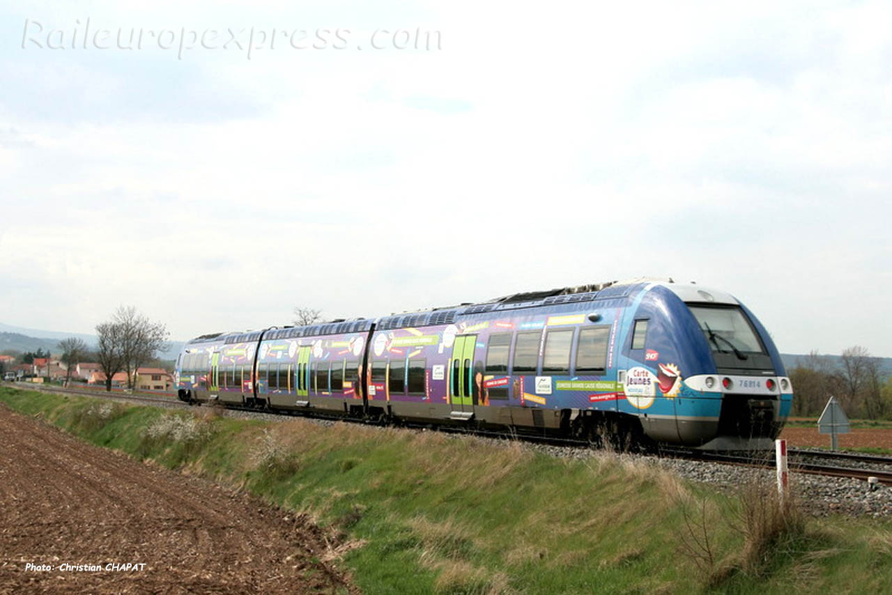 AGC SNCF au Breuil sur Couze (F-43)