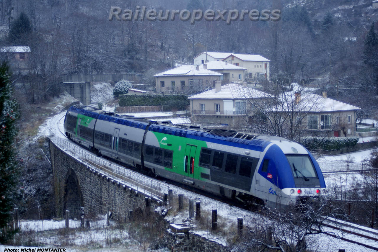 AGC Auvergne sur pont de Palhères (48)