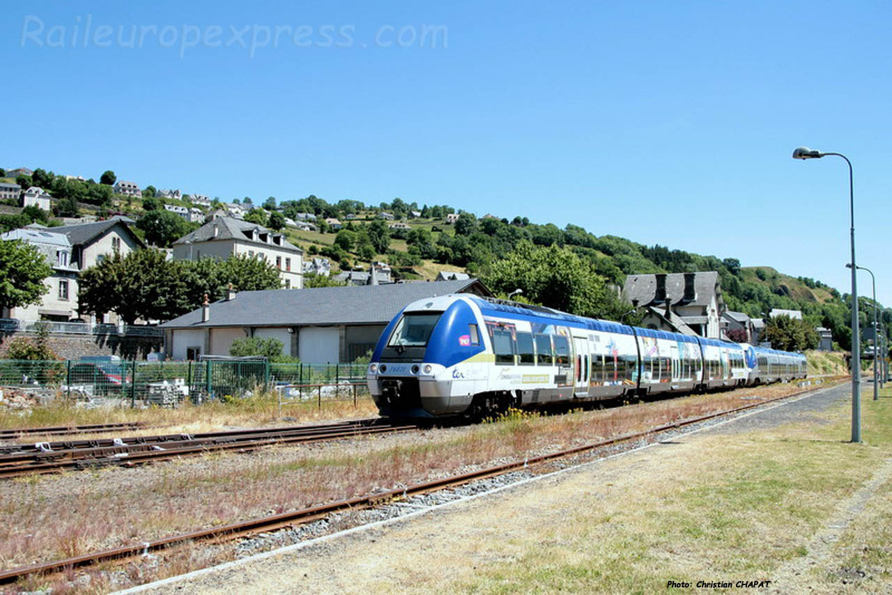 AGC SNCF à Murat (F-15)