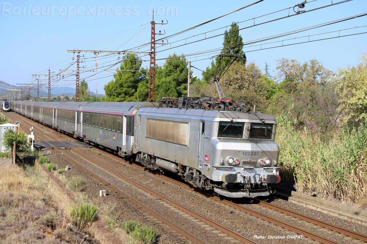 BB 22325 SNCF à Conilhac Corbières (F-11)