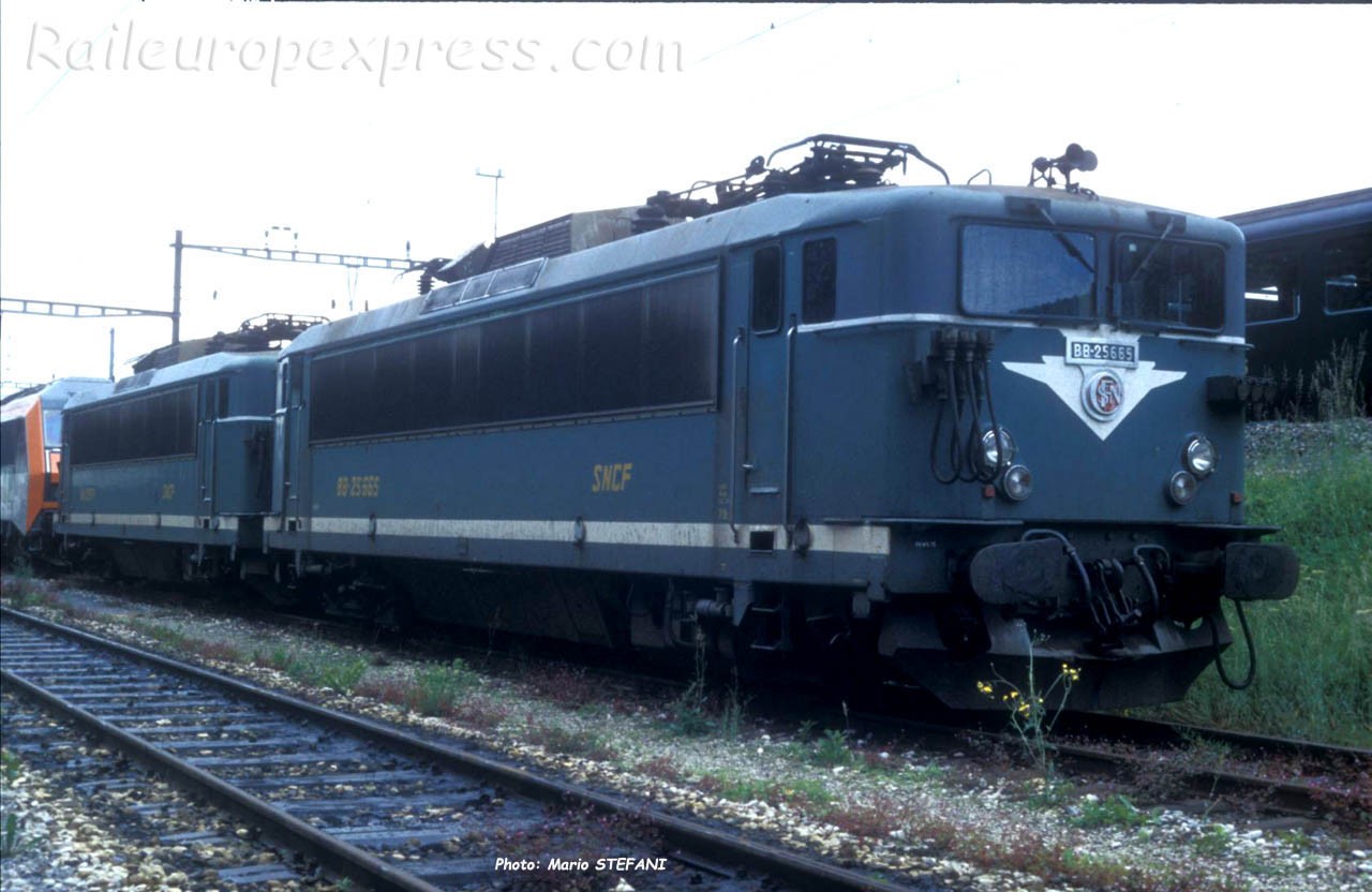 BB 25665 SNCF à Vallorbe (CH)