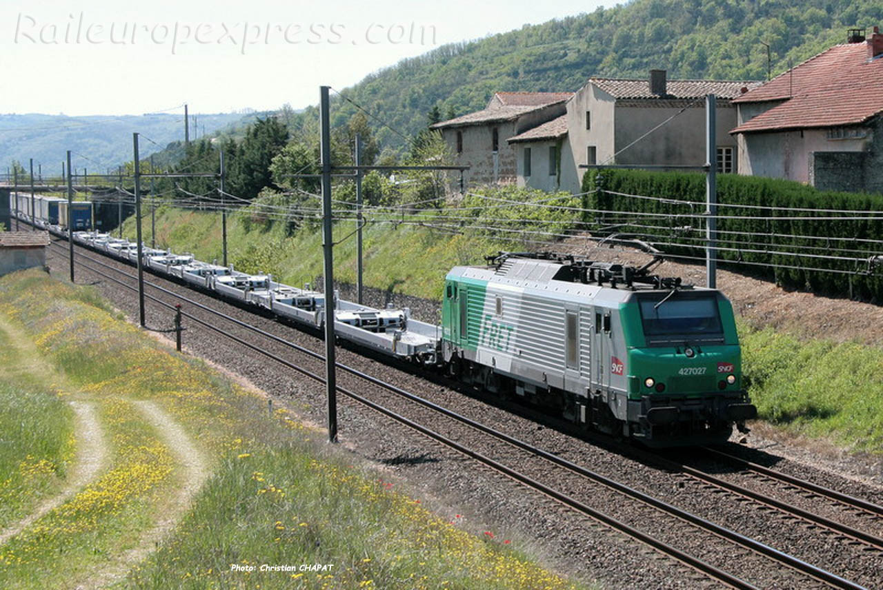 BB 27027 SNCF à Saint Bosc (F-07)