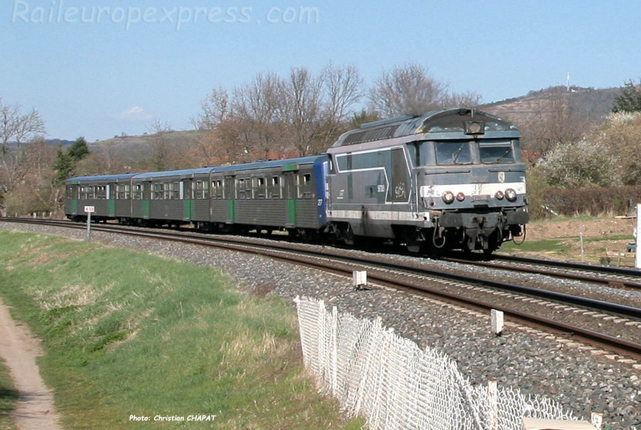 BB 67305 SNCF à Vic le Comte (F-63)