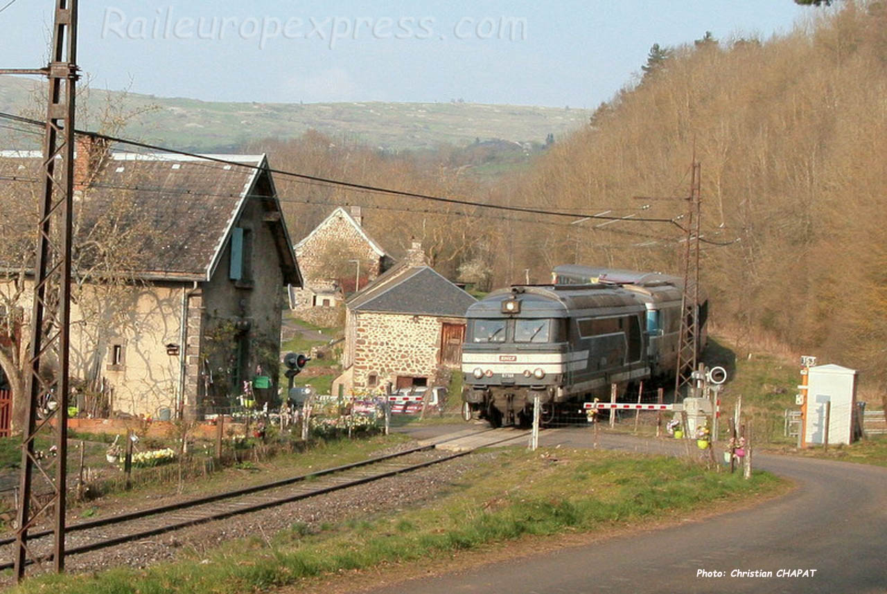 BB 67514 SNCF à Neussargues (F-15)