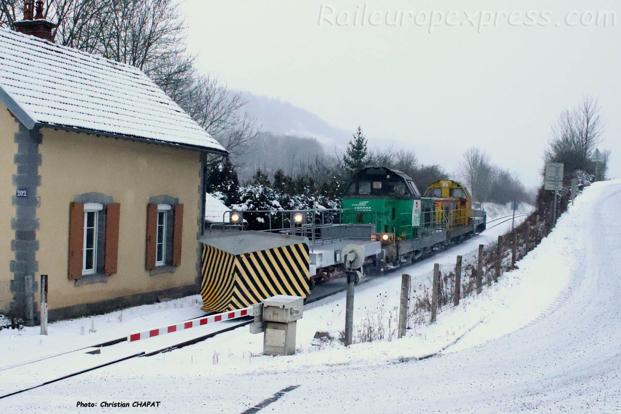 BB 69205 et 69316 SNCF près de Neussargues (F-15)