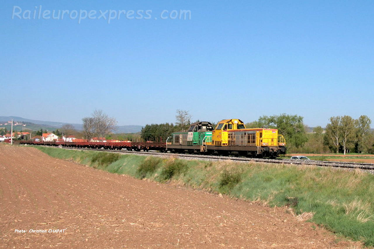 BB 69211 et 306 SNCF au Breuil sur Couze (F-43)