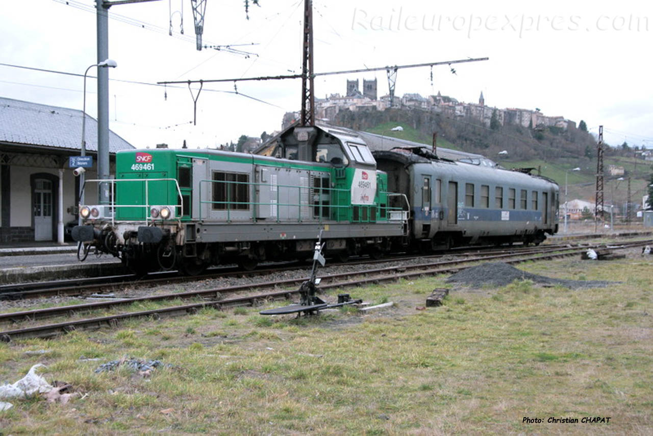 BB 69461 SNCF et wagon graisseur St Flour (F-15)