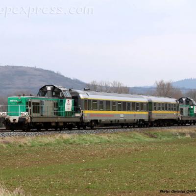 BB 69484 SNCF et train Mauzin près du Breuil / Couze (F-43)