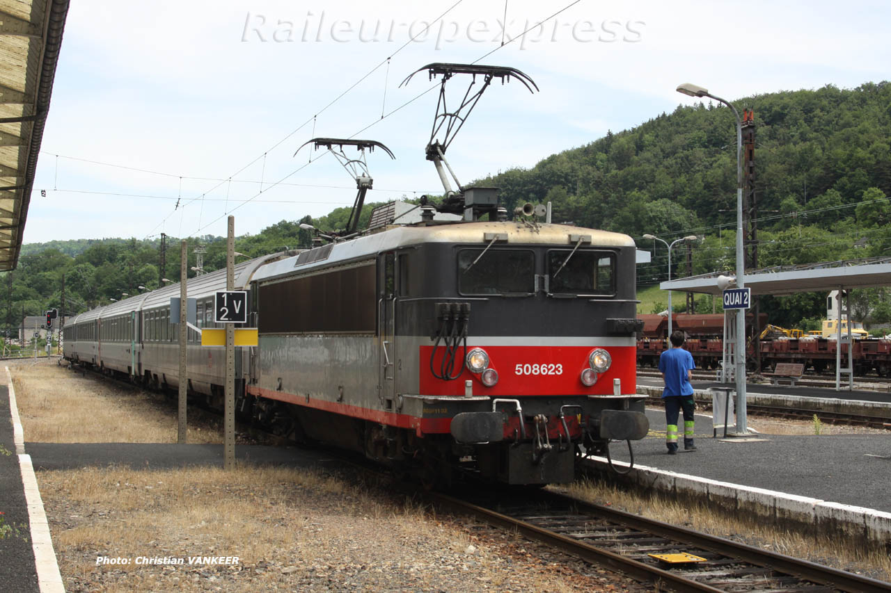 BB 8623 SNCF à Neussargues