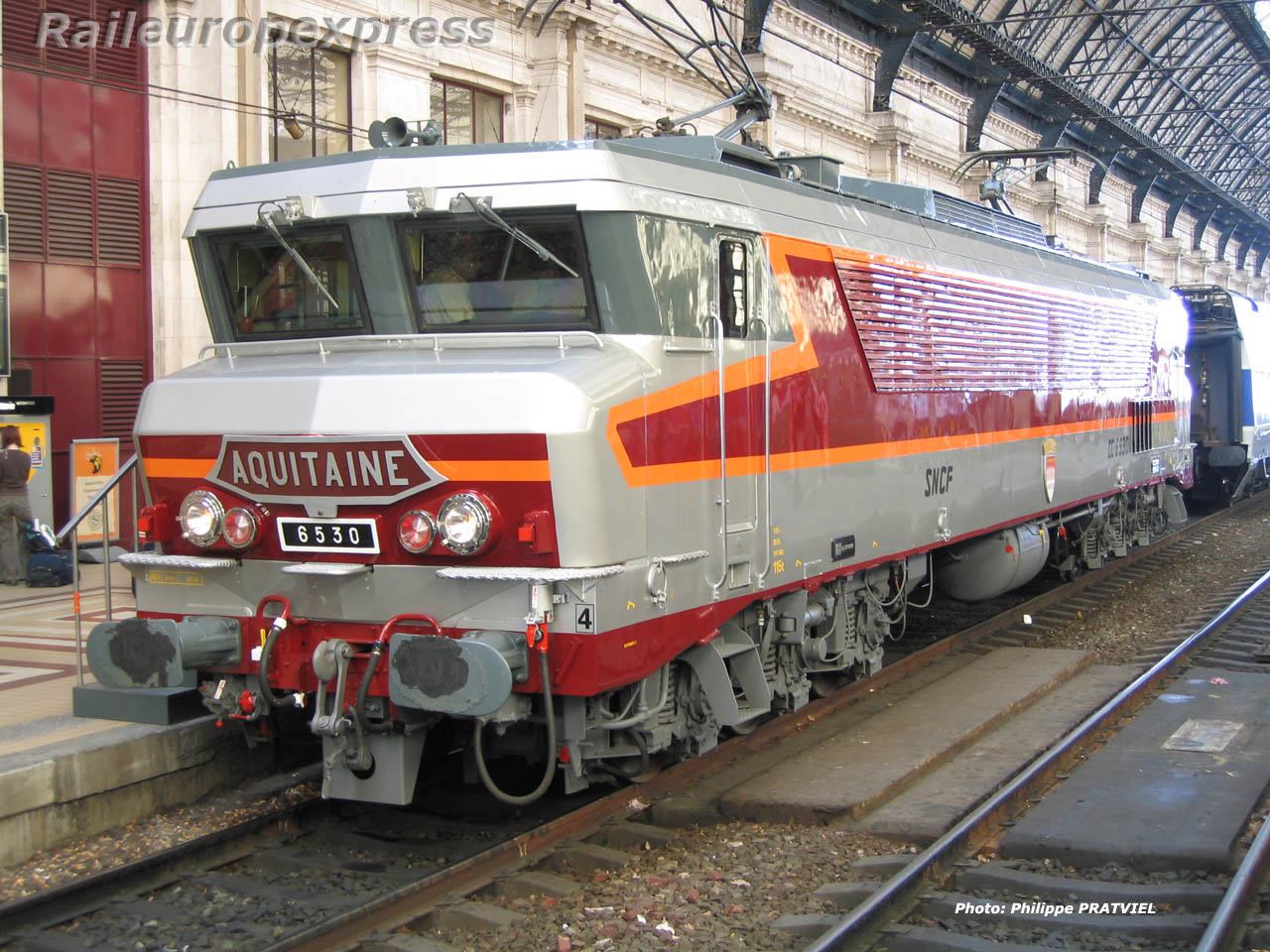 CC 6530 SNCF en gare de Bordeaux Saint Jean (F 33)