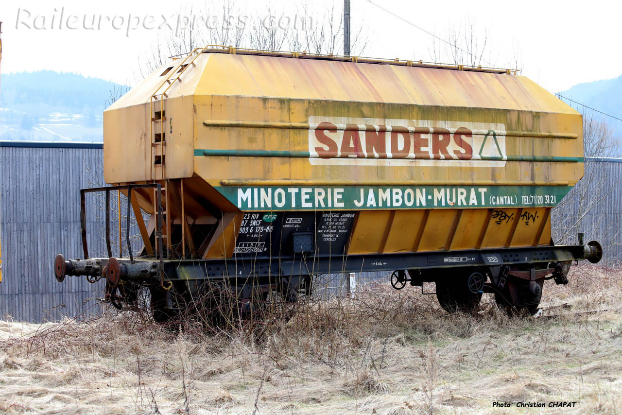 Céréalier minoterie Jambon à Murat (F-15)