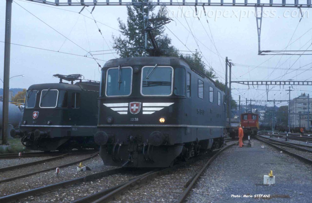 Re 4/4 II 11238 CFF à Yverdon (CH)