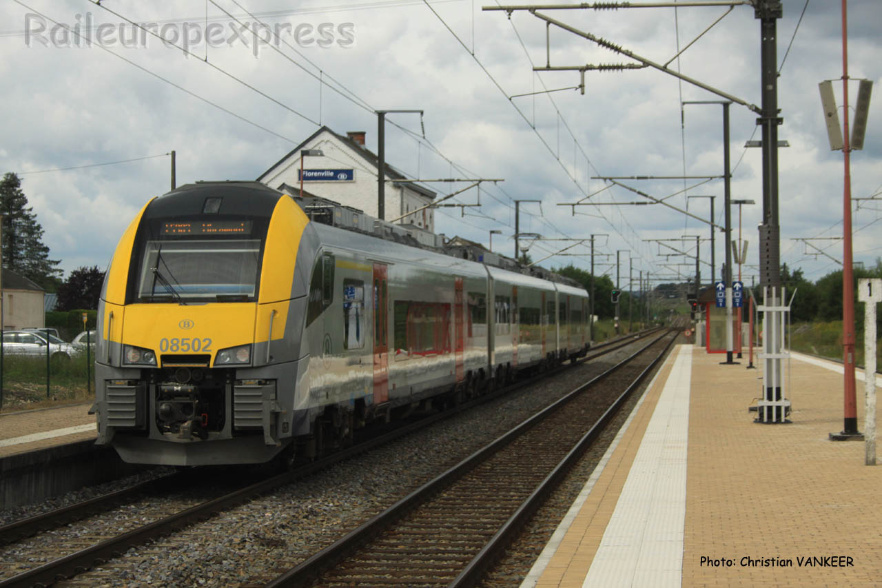 Desiro 08502 SNCB à Florenville (B)