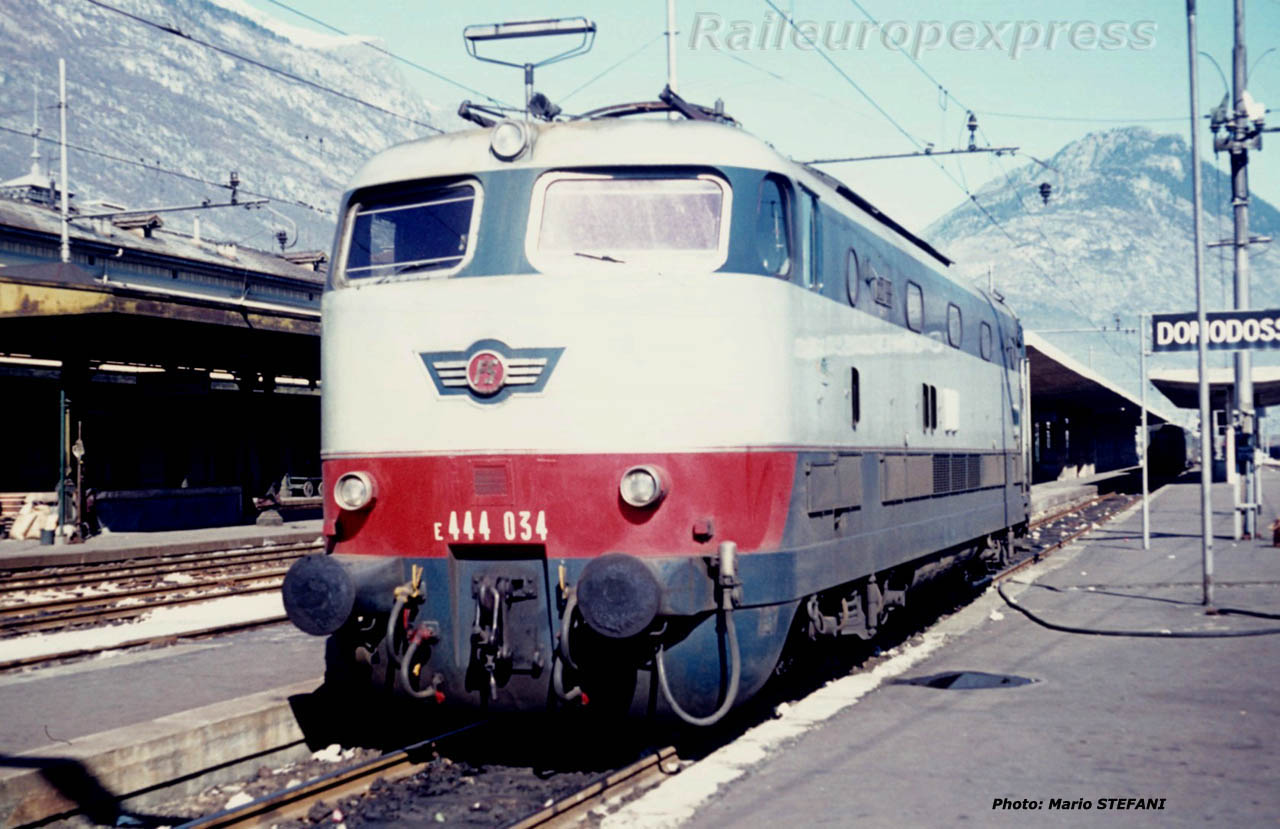 E 444 054 FS à Domodossola (I)