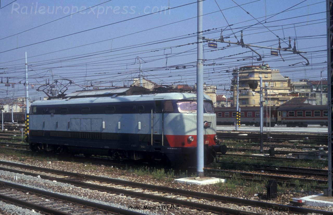 E 444 075 FS à Milano Centrale (I)