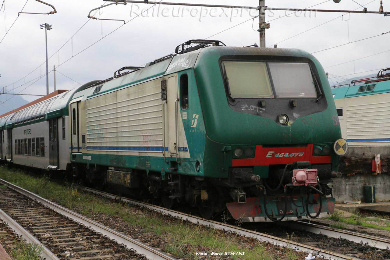 E 464 075 FS à Domodossola (I)