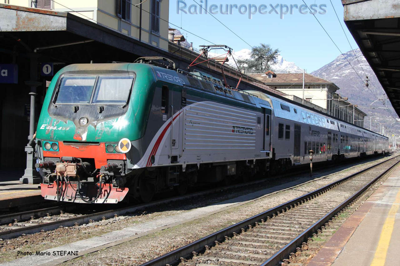 E 484 433 FS à Domodossola (I)