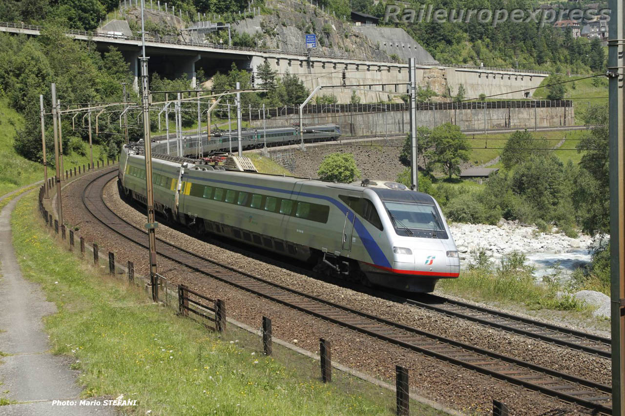 ETR 470 FS à Wassen (CH)