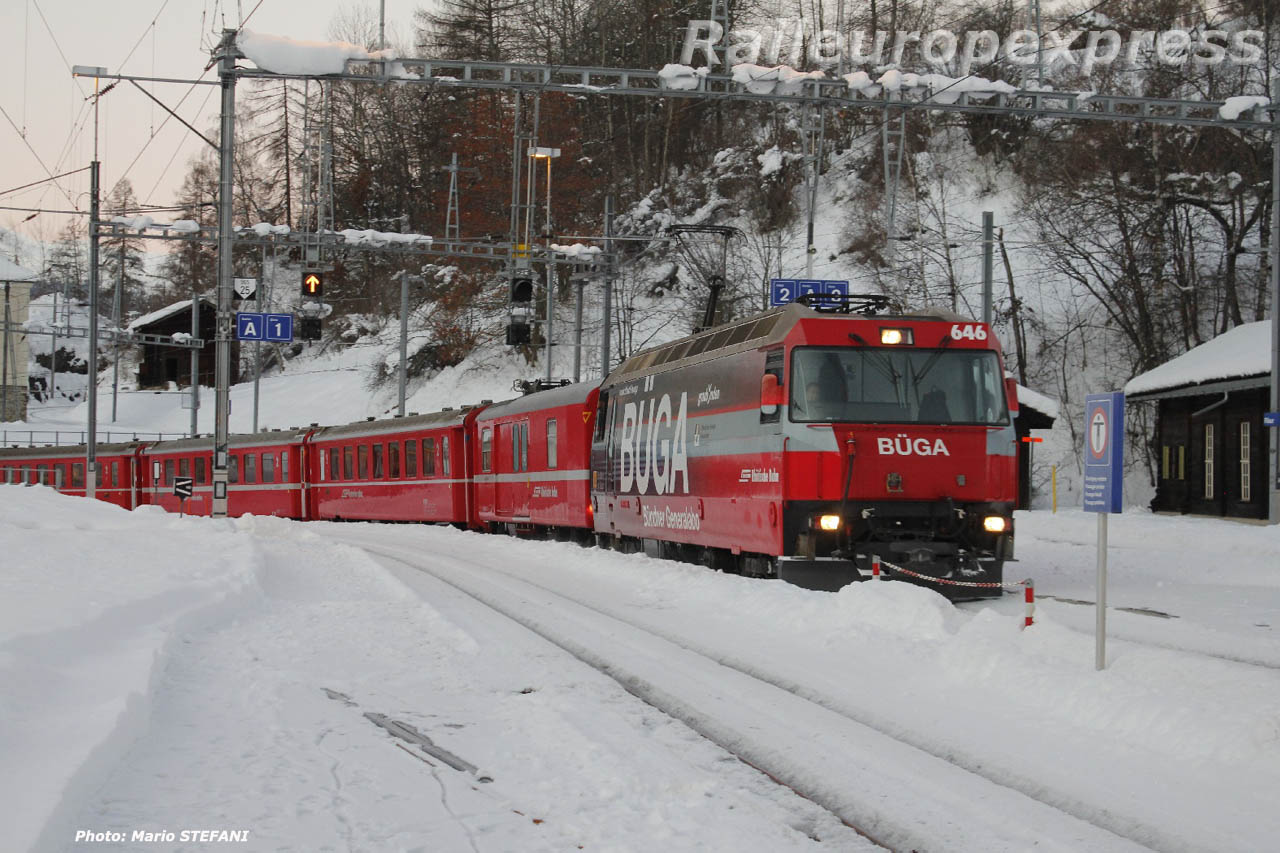 Ge 4/4 III 646 RhB à Filisur