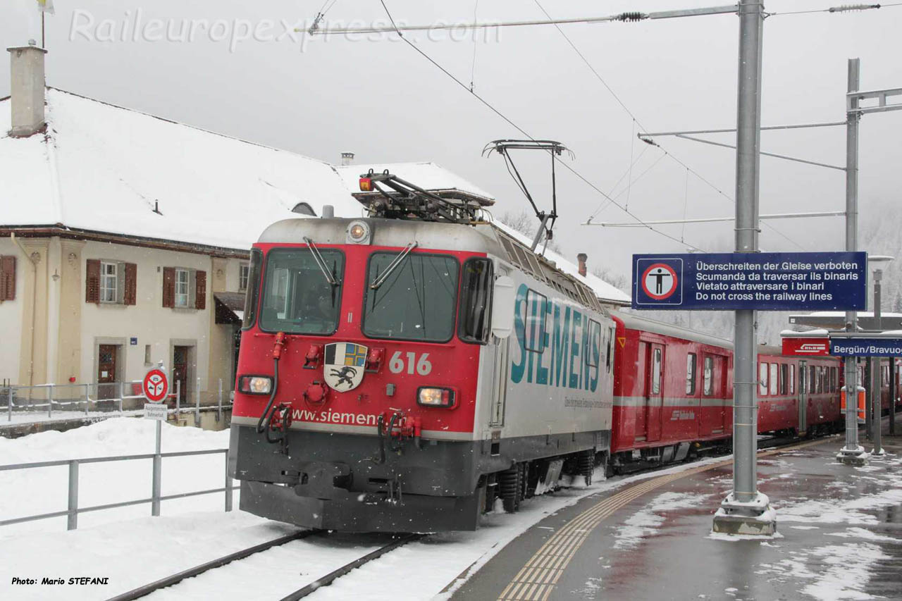 Ge 4/4 II 616 RhB à Bergün (CH)