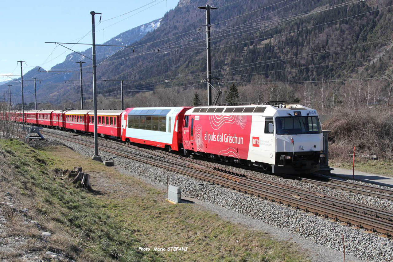 Ge 44 III 645 RhB à Felsberg (CH)