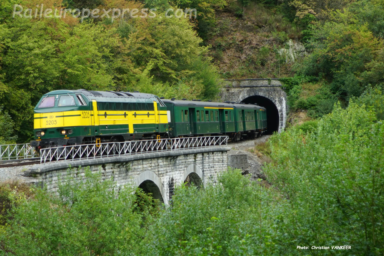 HLD 5205 SNCB près de Purnode (B)