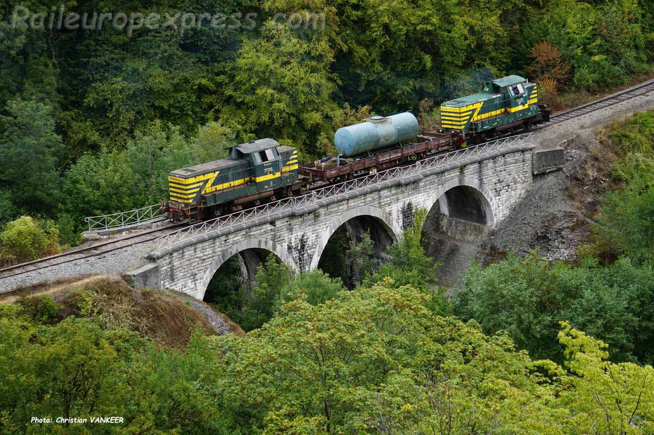 HLD 7305 et 7402 à Purnode (B)