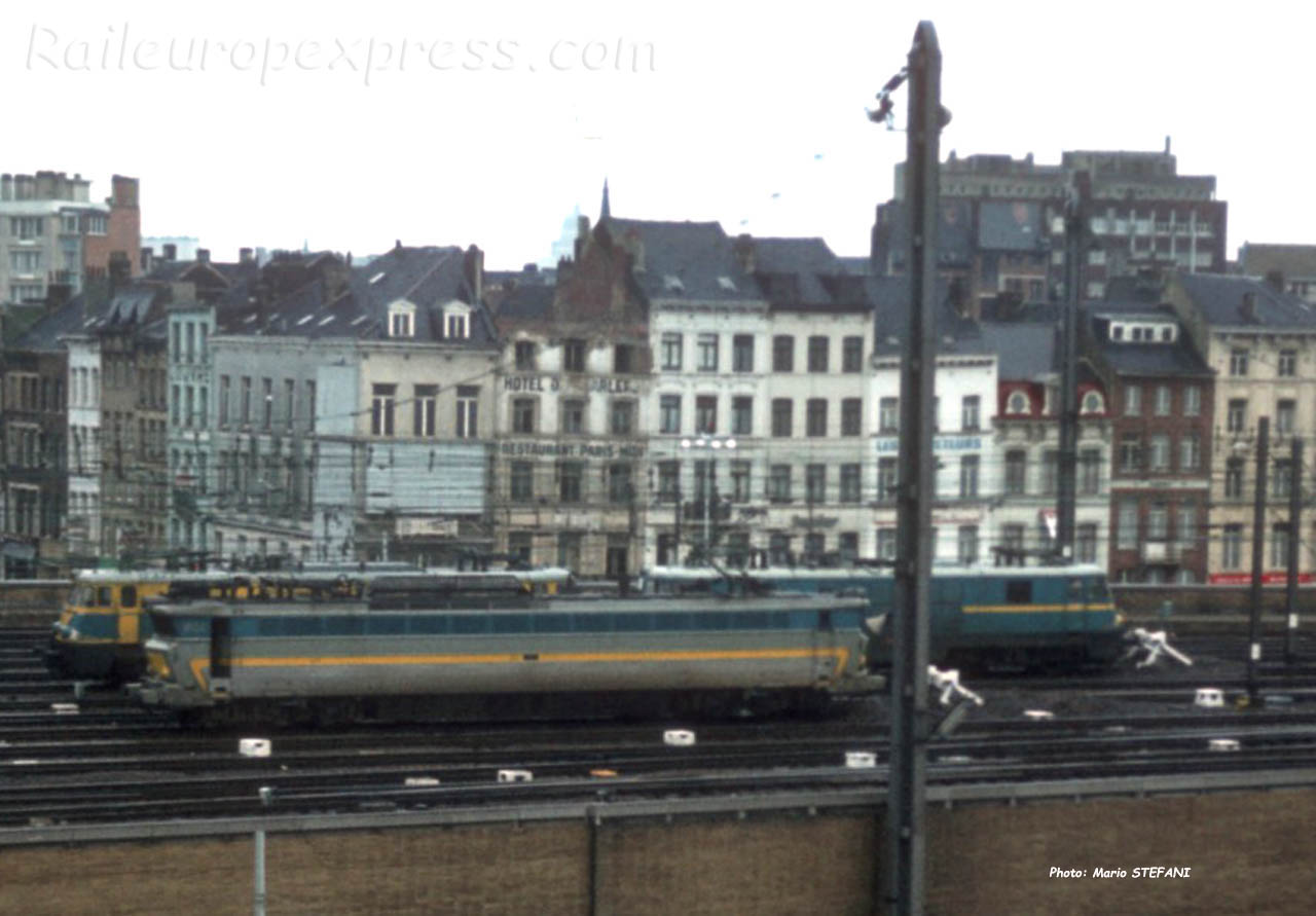 HLE 18 SNCB à Bruxelles Midi (B)