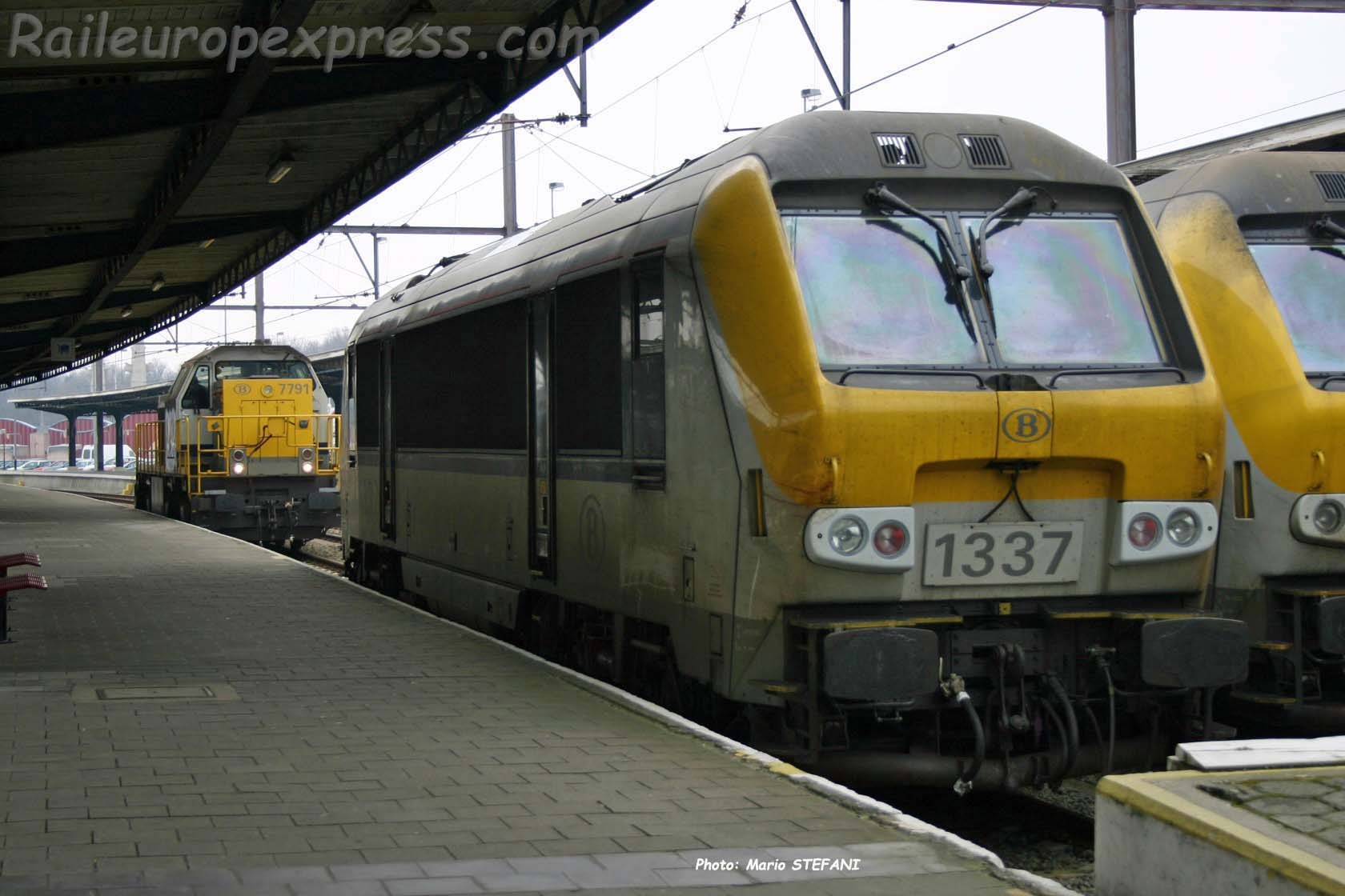 HLE 1337 SNCB à Ostende (B)