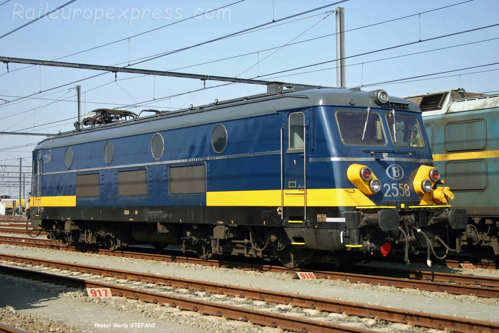 HLE 2558 SNCB à Antwerpen Daam (B)