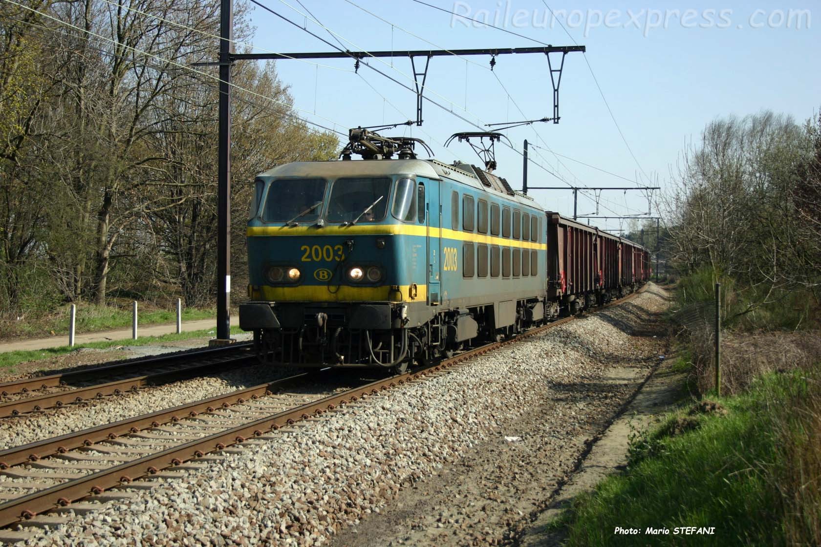 HLE 2003 SNCB à Antwerpen Airport (B)