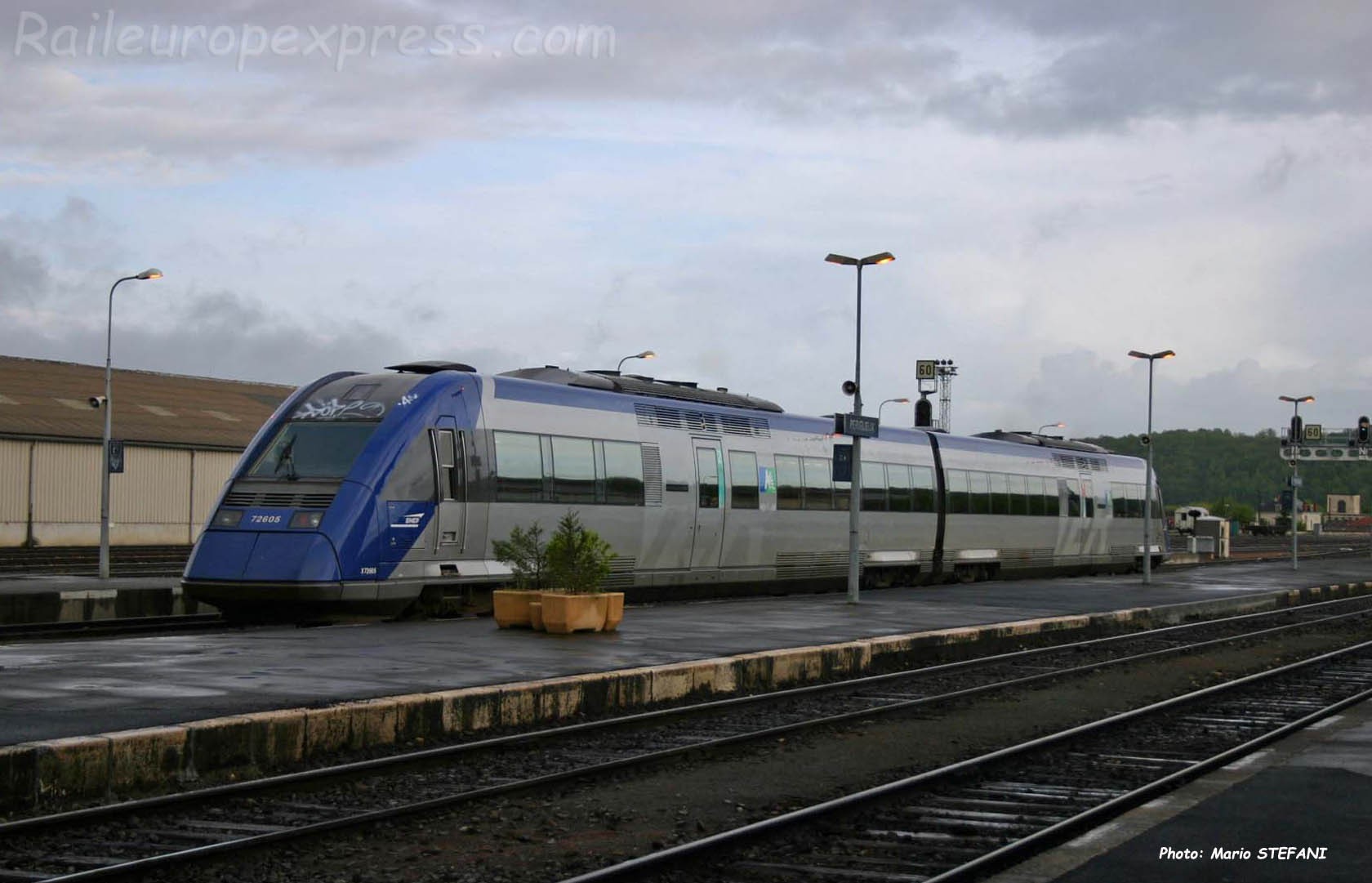 X 72605 SNCF à Périgueux (F-24)