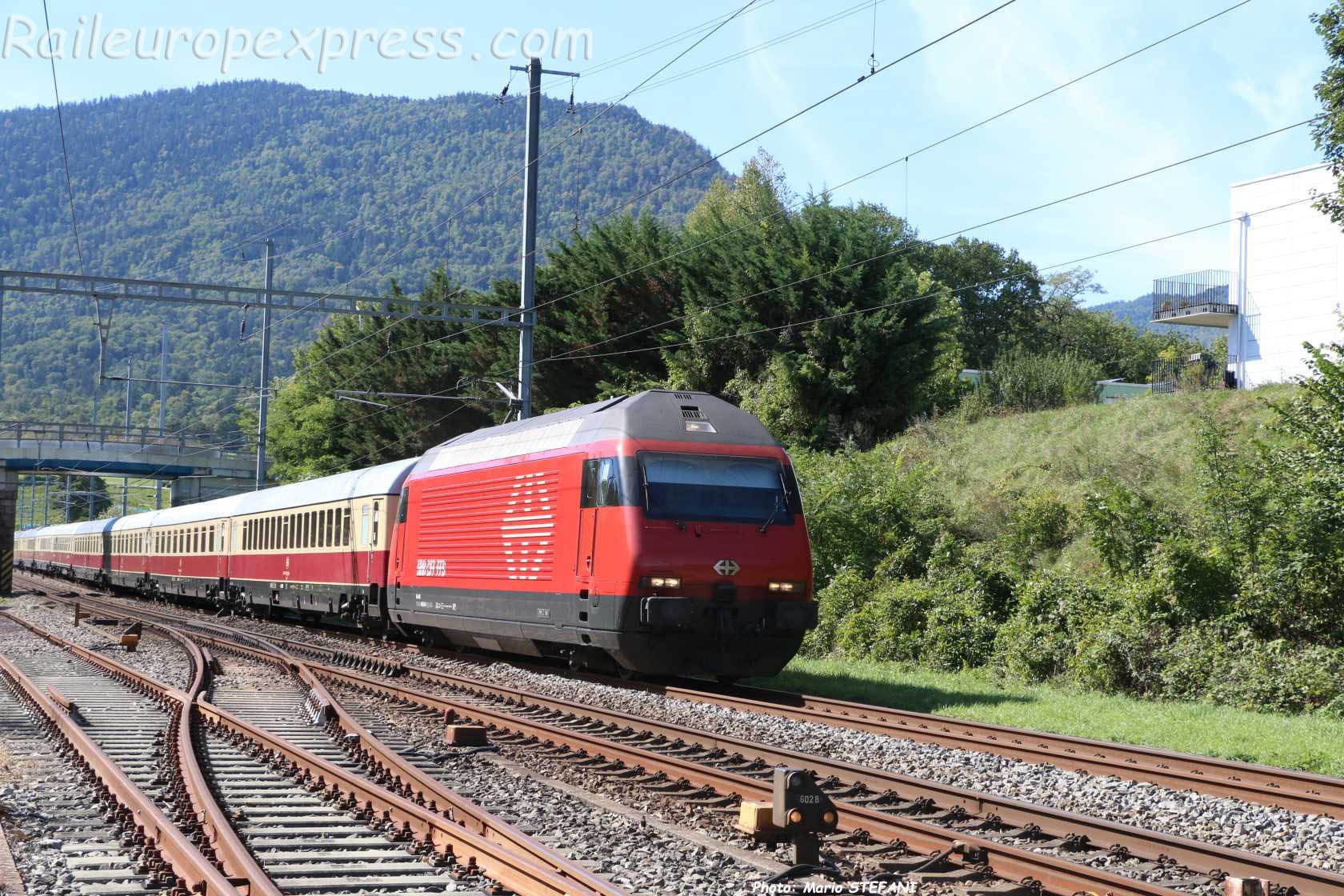 Re 460 044-1 CFF à Boudry (CH)