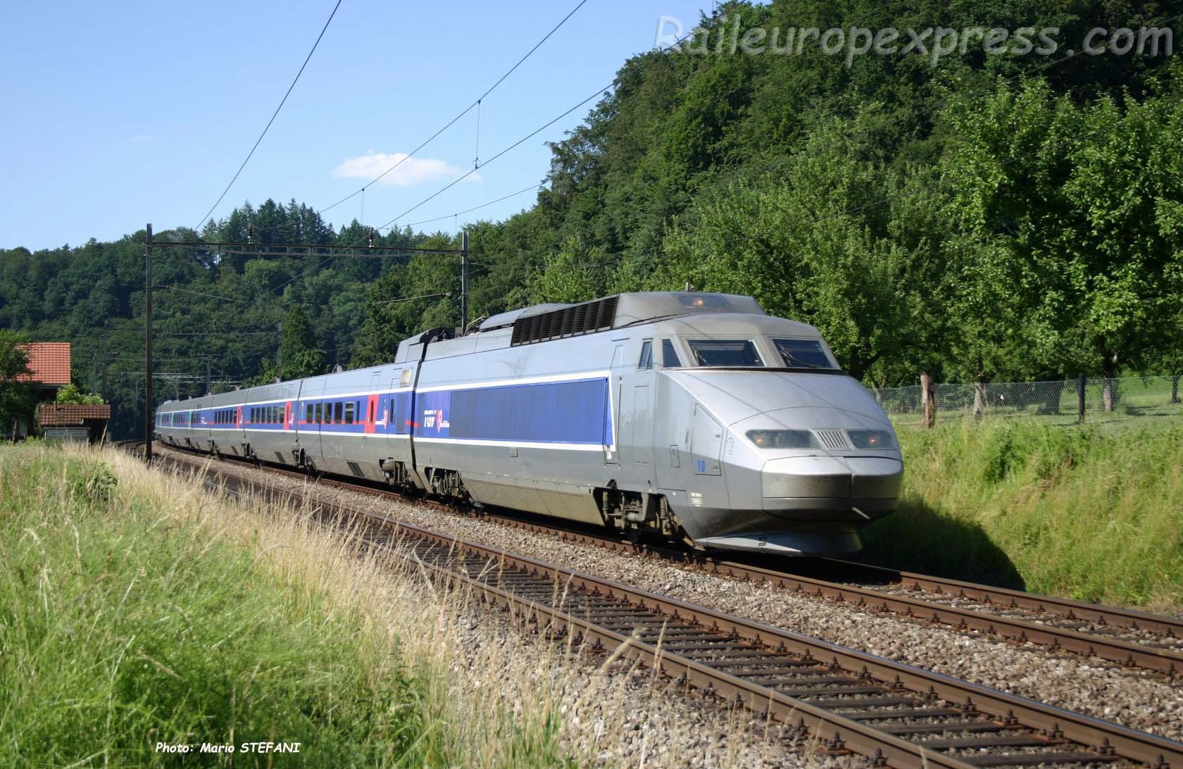 TGV SNCF à Wynigen (CH)