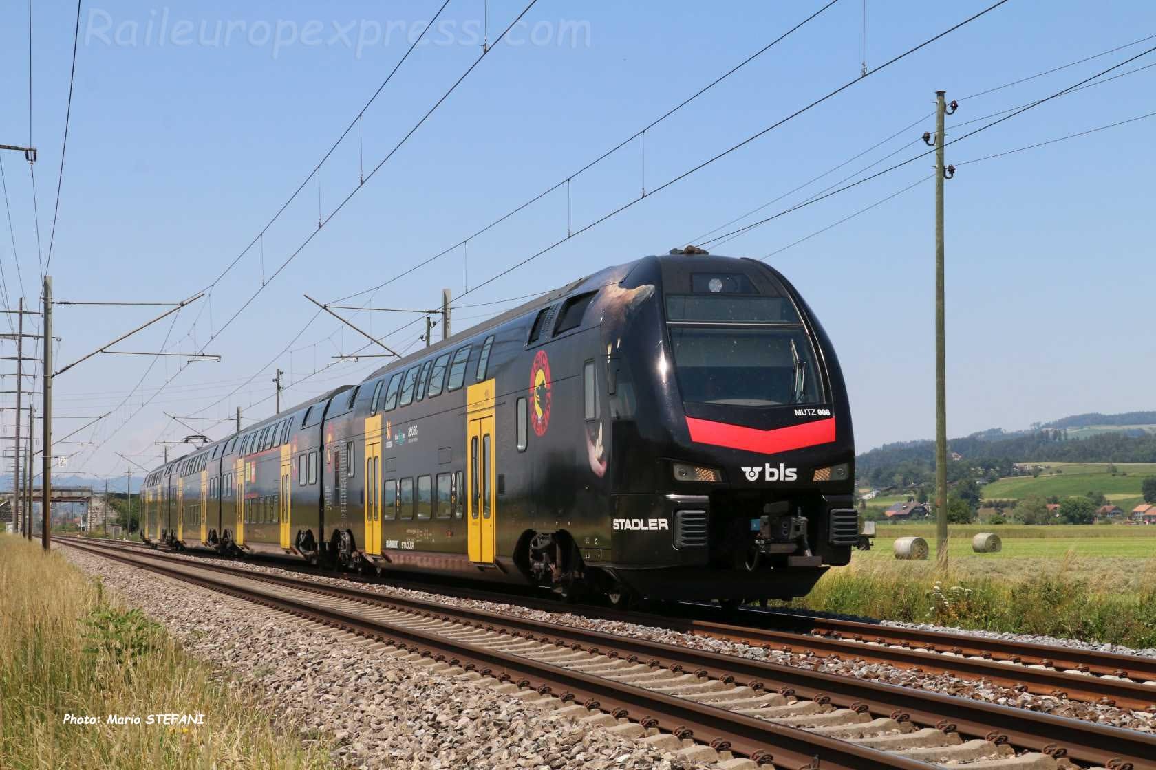 RABe 515 205-7 BLS à Kiesen (CH)