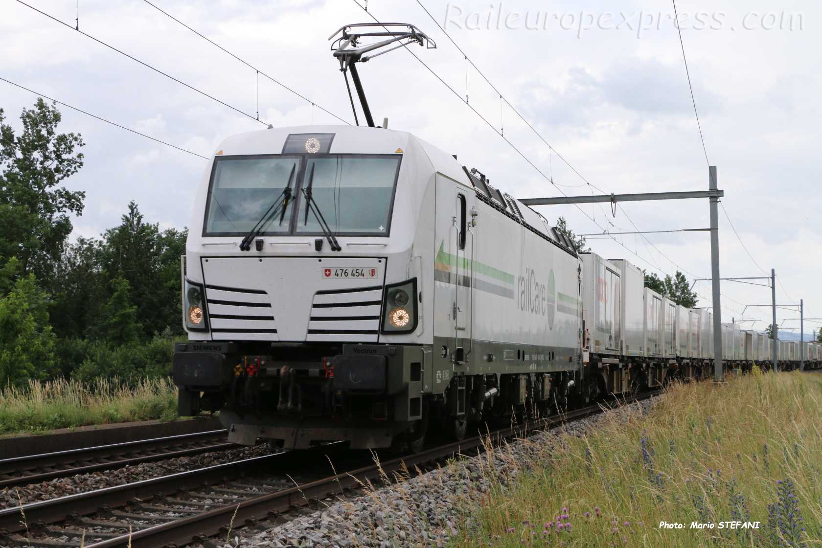 476 454 RLC à Perreux-Boudry (CH)