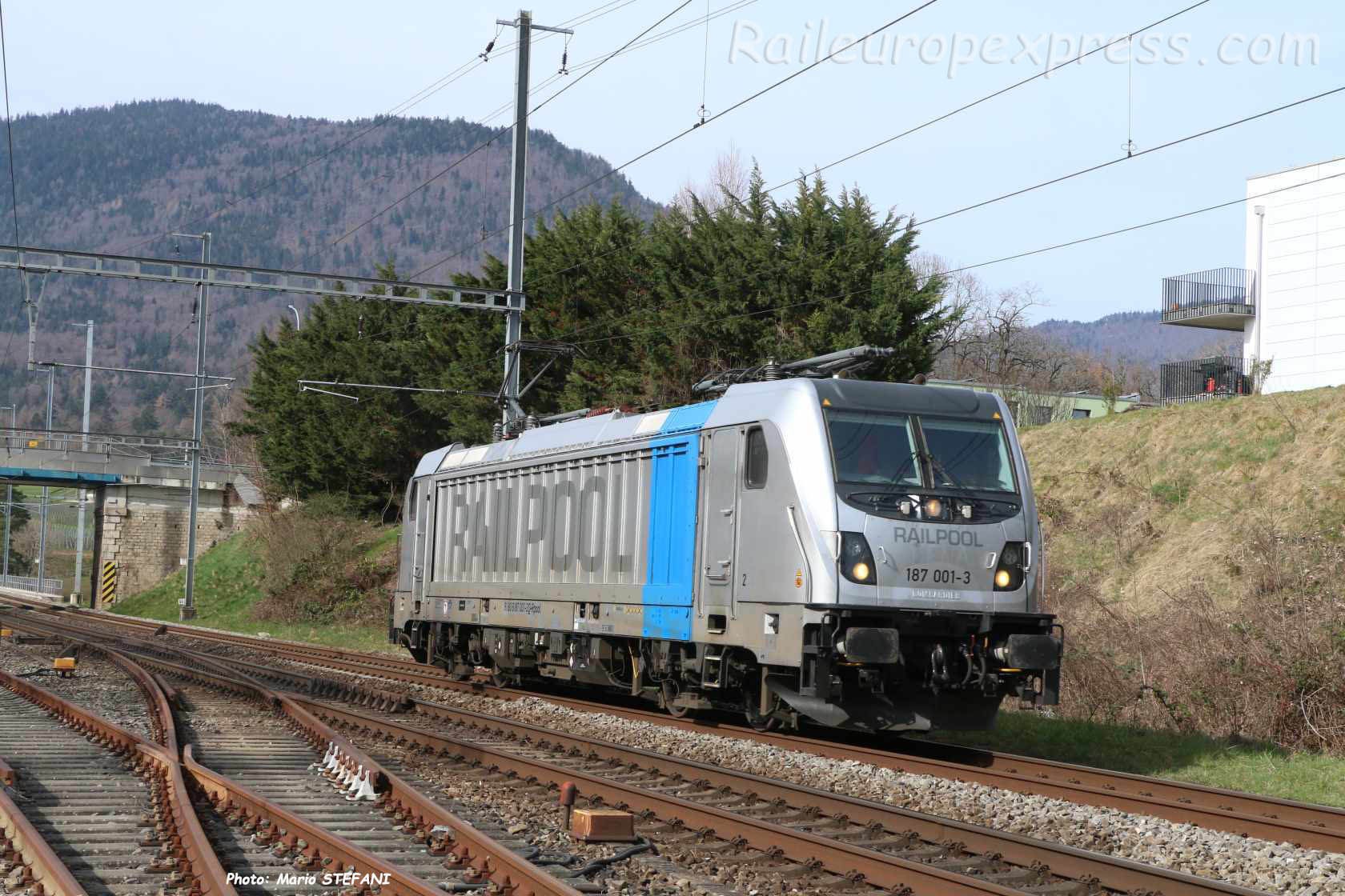 187 001-3 Railpool à Boudry (CH)