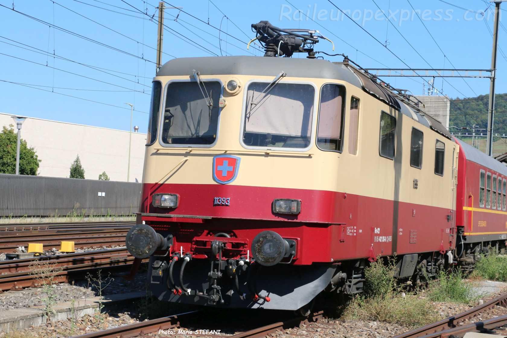 Re 4/4 II 11394 CFF TEE à Sissach (CH)